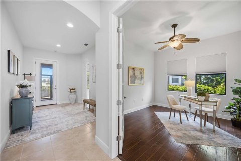 House in Venice, Florida 3 bedrooms, 203.83 sq.m. № 2324033 - photo 8