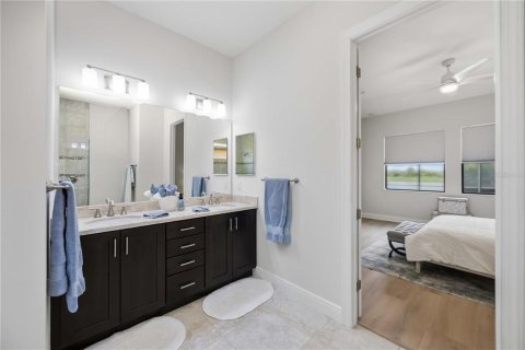 House in Venice, Florida 3 bedrooms, 203.83 sq.m. № 2324033 - photo 28
