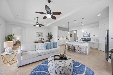 House in Venice, Florida 3 bedrooms, 203.83 sq.m. № 2324033 - photo 14
