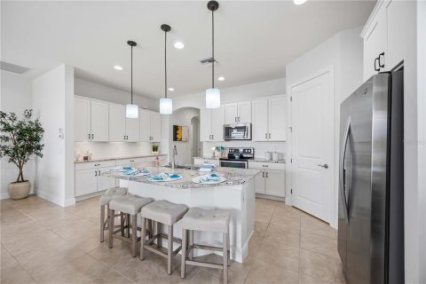 House in Venice, Florida 3 bedrooms, 203.83 sq.m. № 2324033 - photo 21