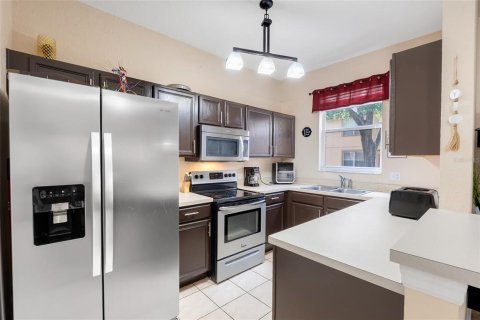 Adosado en venta en Davenport, Florida, 4 dormitorios, 138.61 m2 № 2103265 - foto 19