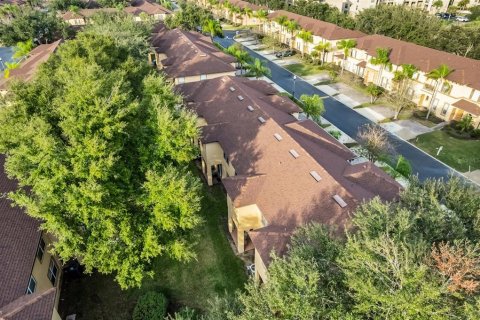 Adosado en venta en Davenport, Florida, 4 dormitorios, 138.61 m2 № 2103265 - foto 9