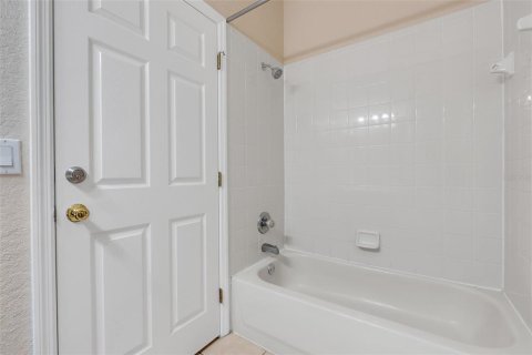 Adosado en venta en Davenport, Florida, 4 dormitorios, 138.61 m2 № 2103265 - foto 30