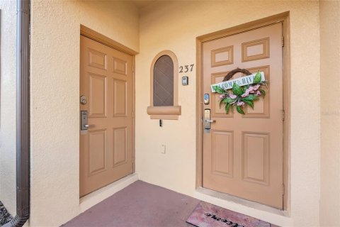 Adosado en venta en Davenport, Florida, 4 dormitorios, 138.61 m2 № 2103265 - foto 12