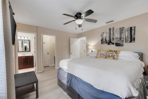 Adosado en venta en Davenport, Florida, 4 dormitorios, 138.61 m2 № 2103265 - foto 23