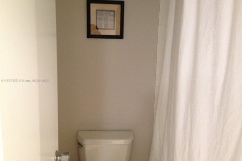 Купить кондоминиум в Авентура, Флорида 1 спальня, 75.25м2, № 2013915 - фото 13