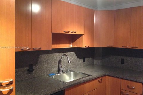 Купить кондоминиум в Авентура, Флорида 1 спальня, 75.25м2, № 2013915 - фото 2