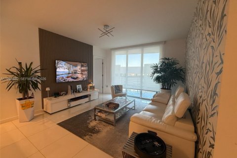 Condo in Doral, Florida, 2 bedrooms  № 2045409 - photo 3