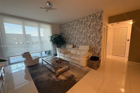 Condo in Doral, Florida, 2 bedrooms  № 2045409 - photo 5