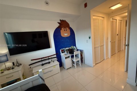 Condo in Doral, Florida, 2 bedrooms  № 2045409 - photo 18