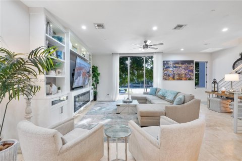 Townhouse in Pompano Beach, Florida 3 bedrooms, 274.06 sq.m. № 1996982 - photo 22