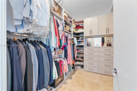 Townhouse in Pompano Beach, Florida 3 bedrooms, 274.06 sq.m. № 1996982 - photo 9