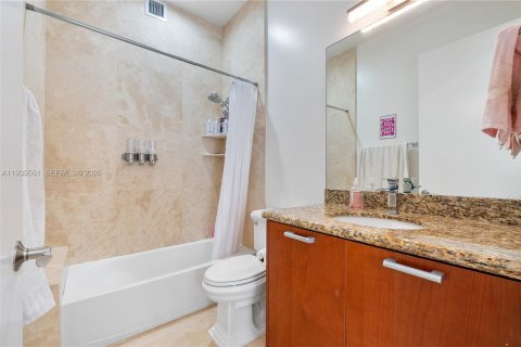 Townhouse in Pompano Beach, Florida 3 bedrooms, 274.06 sq.m. № 1996982 - photo 5