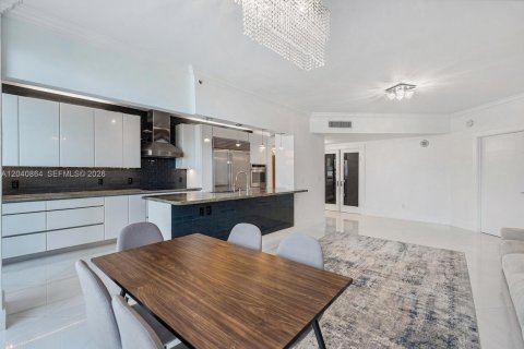 Купить кондоминиум в Серфсайд, Флорида 3 спальни, 153.29м2, № 2240159 - фото 5