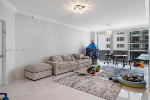 Купить кондоминиум в Серфсайд, Флорида 3 спальни, 153.29м2, № 2240159 - фото 3