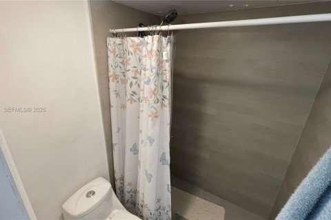 Copropriété à louer à Miami, Floride: 1 chambre, 67.35 m2 № 2062609 - photo 15