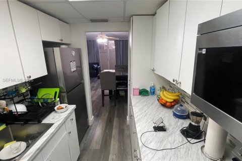 Copropriété à louer à Miami, Floride: 1 chambre, 67.35 m2 № 2062609 - photo 6