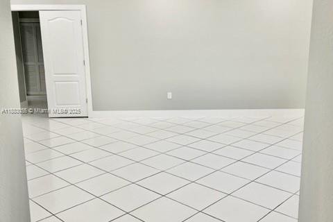 Villa ou maison à louer à Miami, Floride: 5 chambres, 338.91 m2 № 1930932 - photo 22