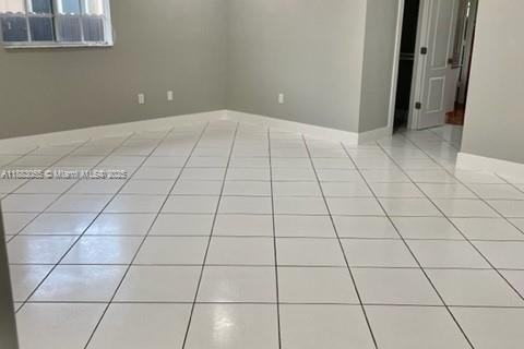 Villa ou maison à louer à Miami, Floride: 5 chambres, 338.91 m2 № 1930932 - photo 21