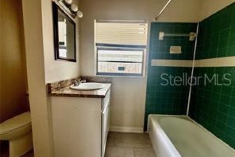 Casa en alquiler en Tampa, Florida, 2 dormitorios, 100.15 m2 № 2120270 - foto 6