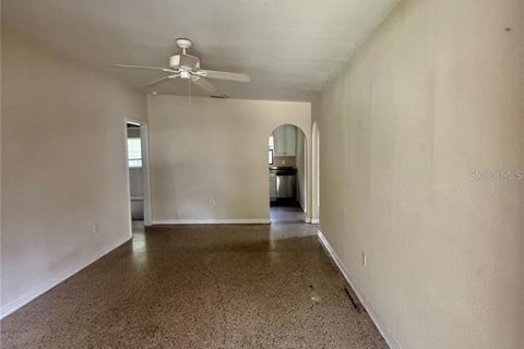 Casa en alquiler en Tampa, Florida, 2 dormitorios, 100.15 m2 № 2120270 - foto 4
