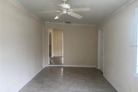 Casa en alquiler en Tampa, Florida, 2 dormitorios, 100.15 m2 № 2120270 - foto 3