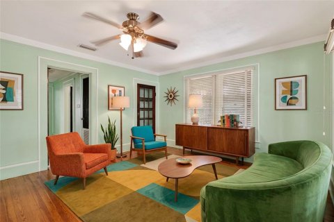 House in Gainesville, Florida 2 bedrooms, 101.45 sq.m. № 2110543 - photo 4