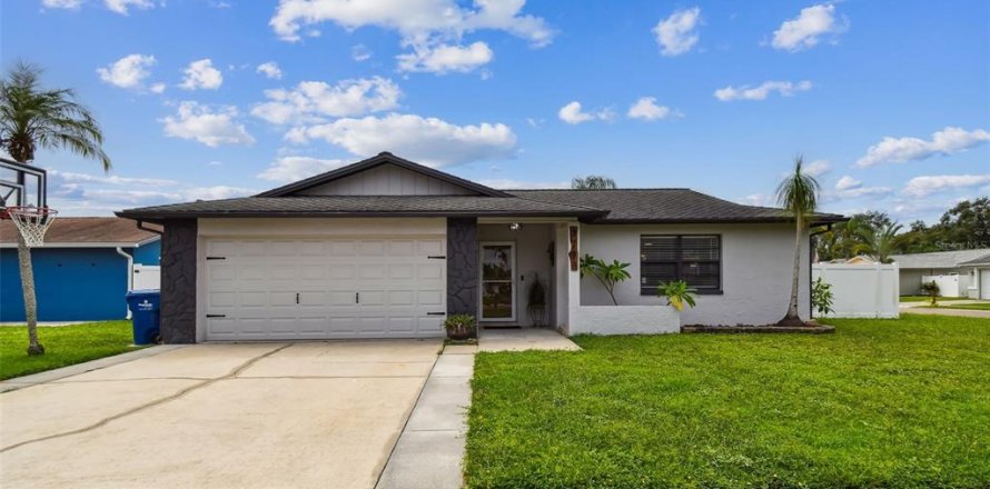 Casa en Largo, Florida 3 dormitorios, 147.16 m2 № 1907345