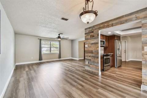 Villa ou maison à vendre à Largo, Floride: 3 chambres, 147.16 m2 № 1907345 - photo 15