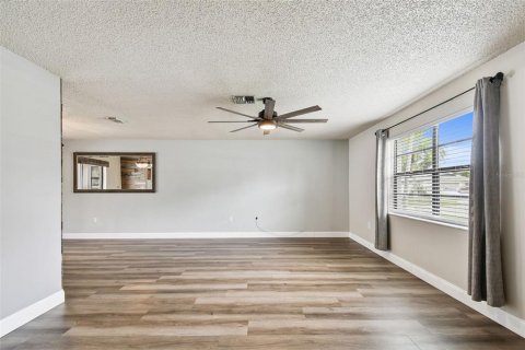 Villa ou maison à vendre à Largo, Floride: 3 chambres, 147.16 m2 № 1907345 - photo 6