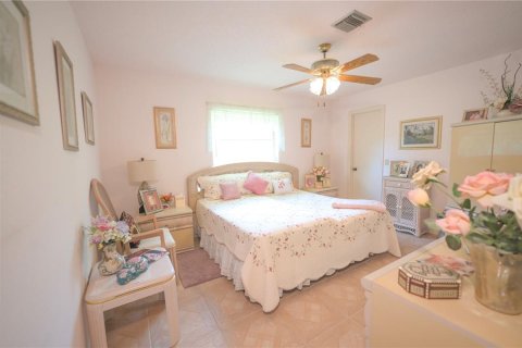 House in North Port, Florida 3 bedrooms, 197.97 sq.m. № 1869753 - photo 11
