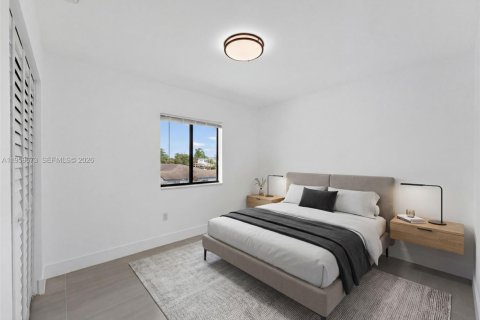 Propiedad comercial en venta en Miami, Florida, 110 m2 № 2030932 - foto 10