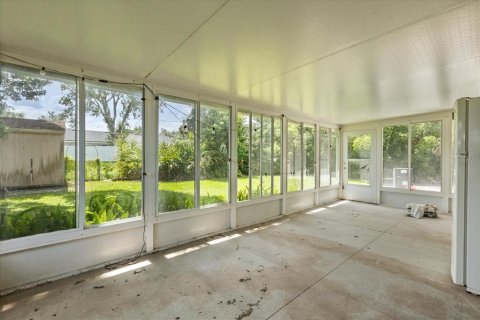 House in Winter Park, Florida 5 bedrooms, 180.69 sq.m. № 1912889 - photo 23