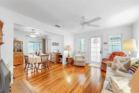 House in Bradenton, Florida 1 bedroom, 69.49 sq.m. № 1759628 - photo 29