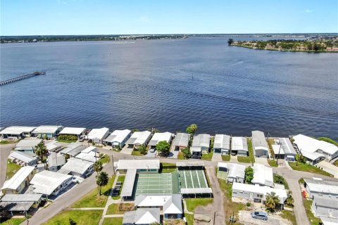 House in Bradenton, Florida 1 bedroom, 69.49 sq.m. № 1759628 - photo 5