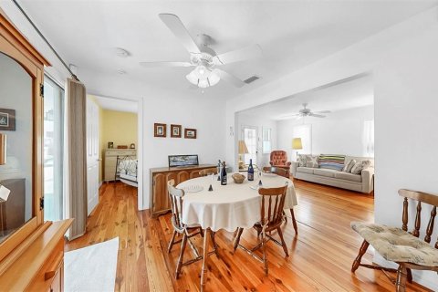 House in Bradenton, Florida 1 bedroom, 69.49 sq.m. № 1759628 - photo 24
