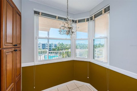 Купить кондоминиум в Мадейра - Бич, Флорида 3 комнаты, 148.18м2, № 1530040 - фото 19