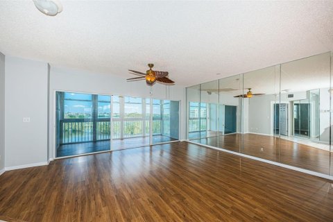 Купить кондоминиум в Мадейра - Бич, Флорида 3 комнаты, 148.18м2, № 1530040 - фото 6