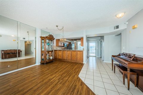 Купить кондоминиум в Мадейра - Бич, Флорида 3 комнаты, 148.18м2, № 1530040 - фото 12