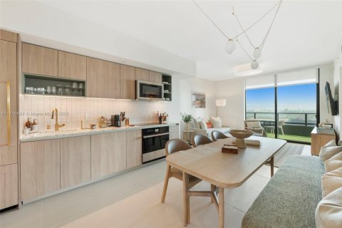Condo in Miami, Florida, 3 bedrooms  № 1735652 - photo 6