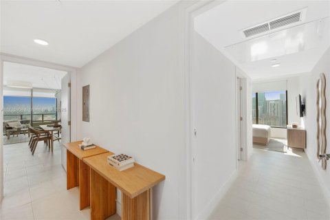 Condo in Miami, Florida, 3 bedrooms  № 1735652 - photo 5