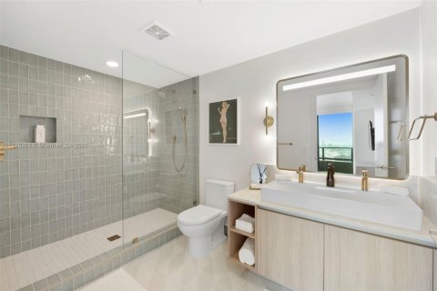 Condo in Miami, Florida, 3 bedrooms  № 1735652 - photo 15