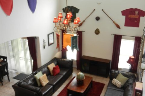House in Kissimmee, Florida 5 bedrooms, 215.25 sq.m. № 1563966 - photo 3