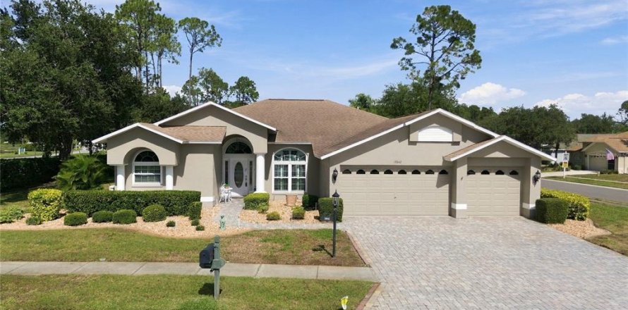 Casa en Hudson, Florida 3 dormitorios, 221.01 m2 № 2430378