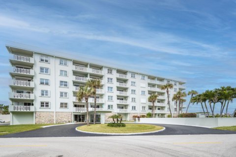 Condo in Vero Beach, Florida, 2 bedrooms  № 1054804 - photo 1