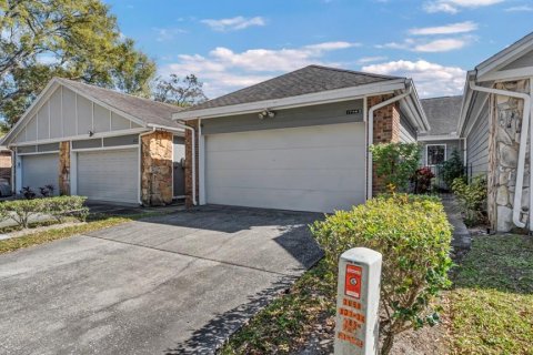 Adosado en alquiler en Tampa, Florida, 2 dormitorios, 107.86 m2 № 1904167 - foto 1