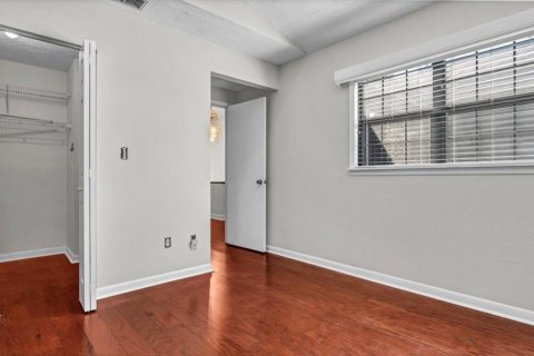 Adosado en alquiler en Tampa, Florida, 2 dormitorios, 107.86 m2 № 1904167 - foto 21