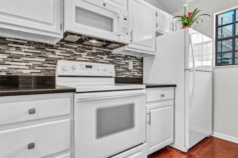 Adosado en alquiler en Tampa, Florida, 2 dormitorios, 107.86 m2 № 1904167 - foto 5