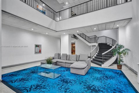 Propiedad comercial en venta en North Miami, Florida № 1802604 - foto 11