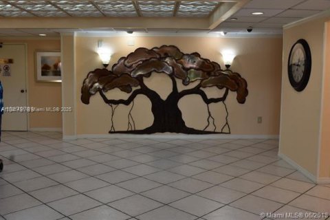 Condominio en venta en Pembroke Pines, Florida, 2 dormitorios № 2034718 - foto 4